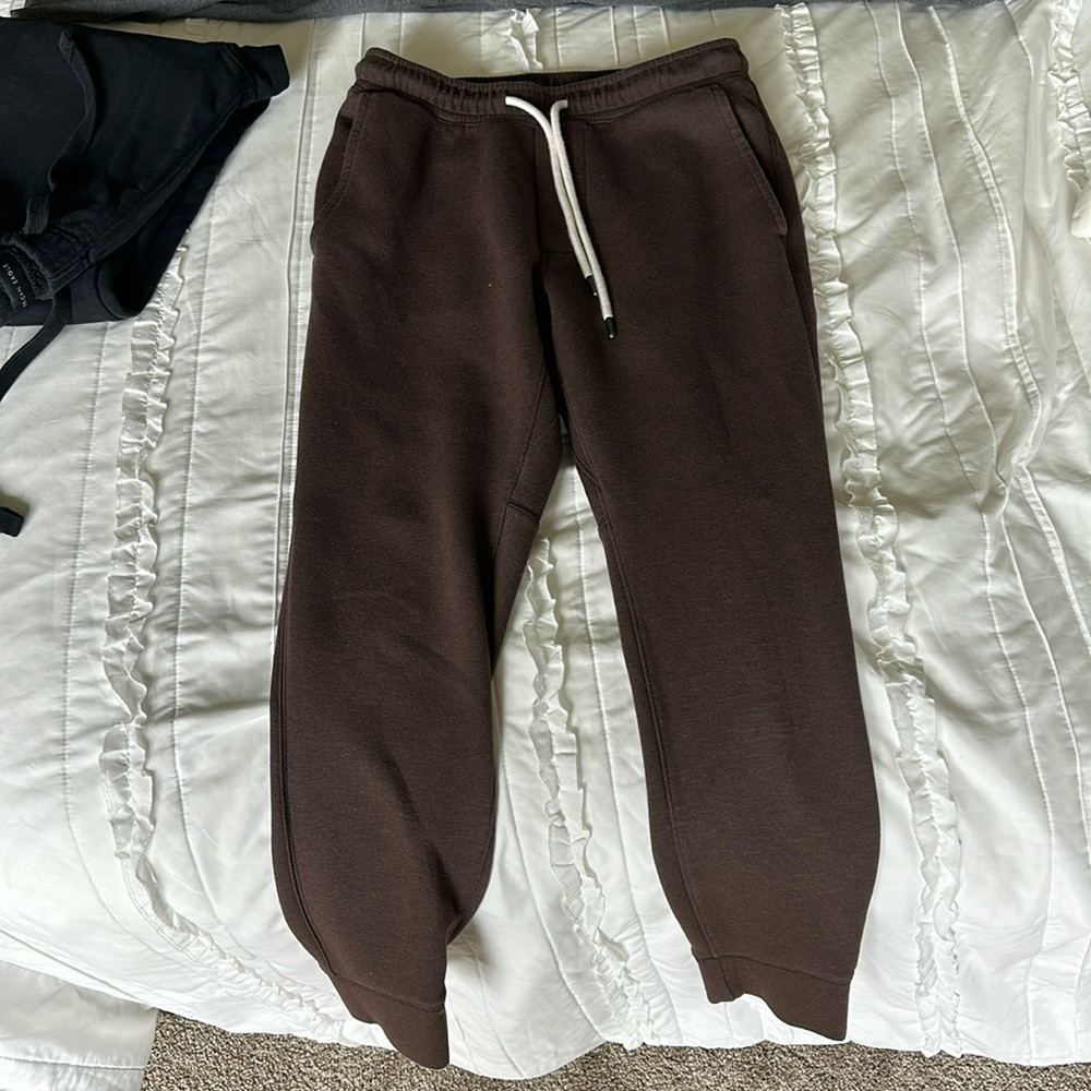 American Eagle Joggers Size Small Brown